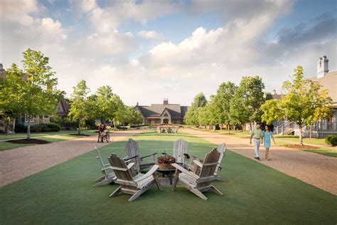 places to stay in cartersville ga|The 2024 Visitor Guide to Cartersville, Georgia: Eat, Stay & Play.